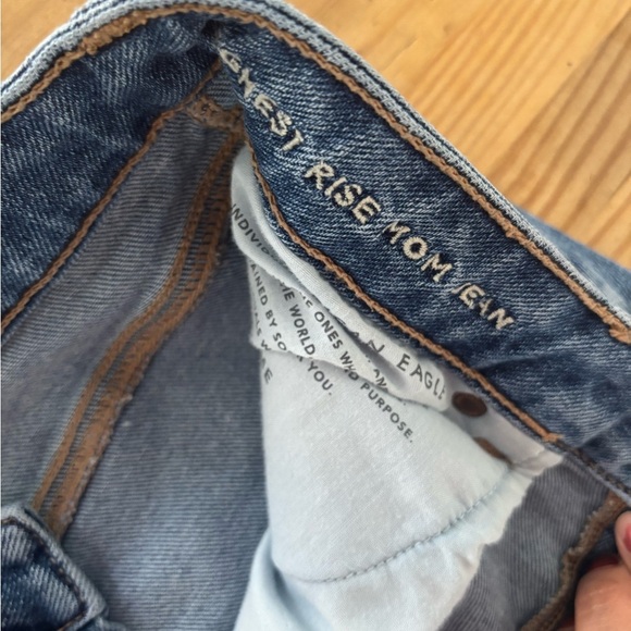 American Eagle Outfitters Blue High Rise Distressed Jeans - Picture 5 of 10